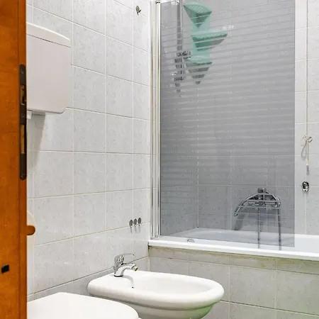 10 Min From Arena And Free Parking Verona